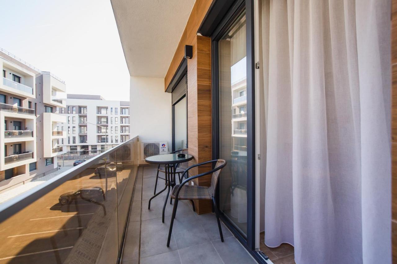 Lovely Home At West Residence Oradea Buitenkant foto